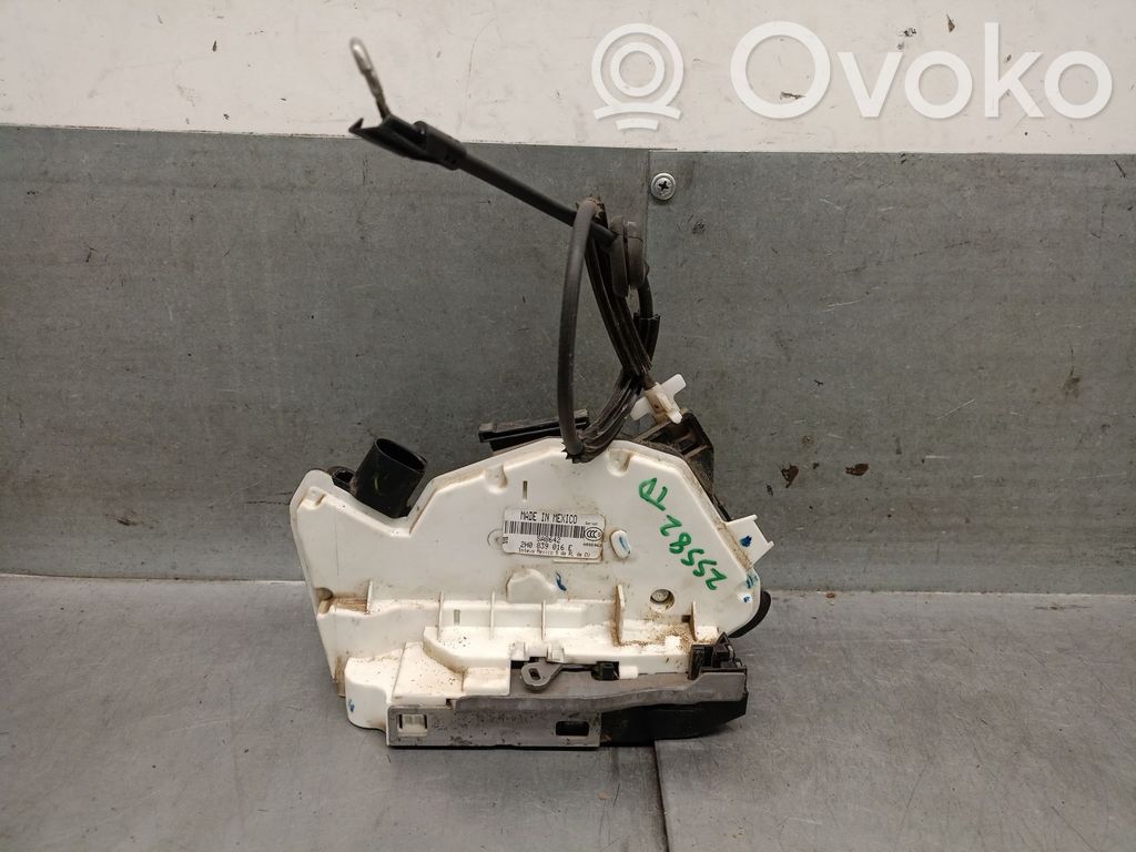 Volkswagen Amarok Takaoven lukko 