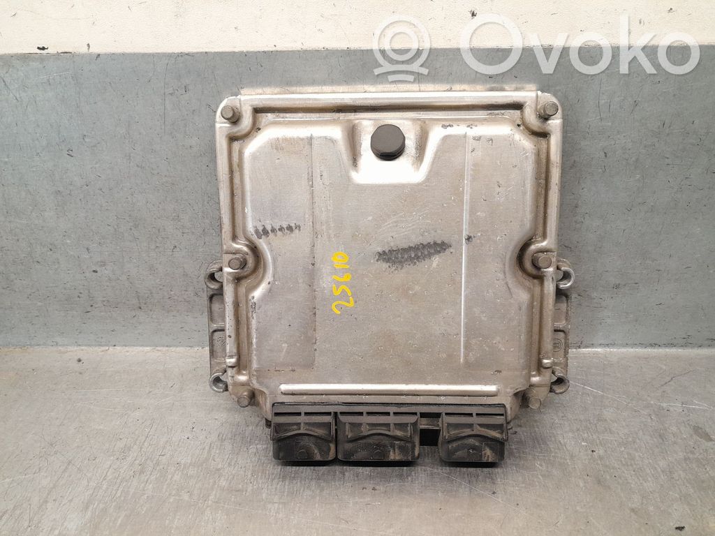 Toyota Corolla Verso AR10 Engine control unit/module