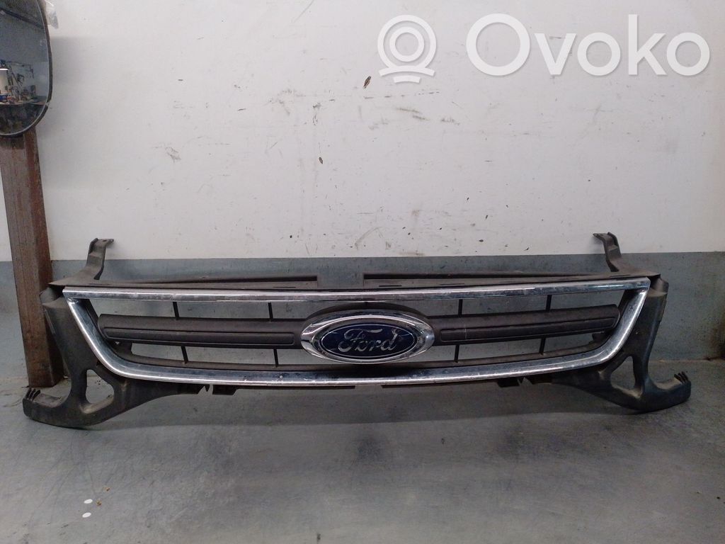 Ford Mondeo MK IV Grille de calandre avant 
