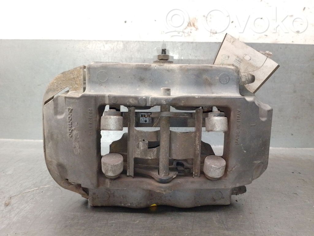 Porsche Cayenne (9PA) Caliper del freno trasero