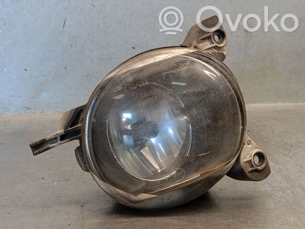 Toyota Corolla Verso AR10 Miglas lukturis priekšā 