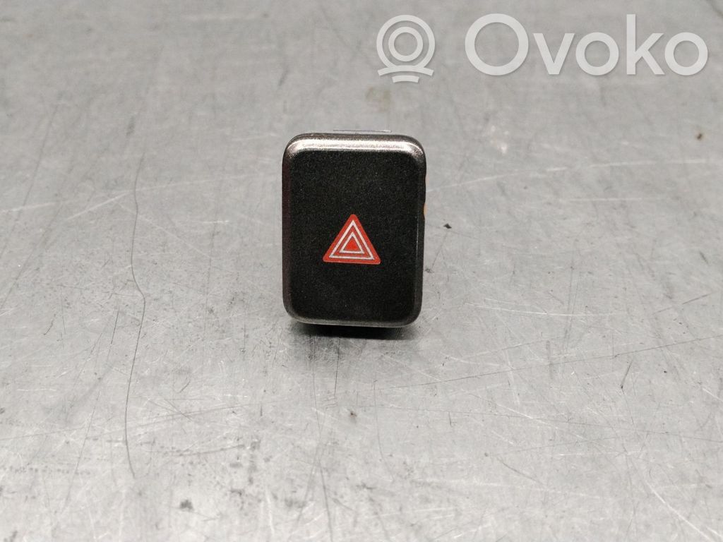Toyota Auris E180 Interruttore luci di emergenza