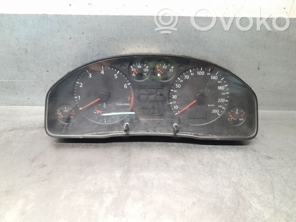 Audi A6 S6 C5 4B Tachimetro (quadro strumenti)