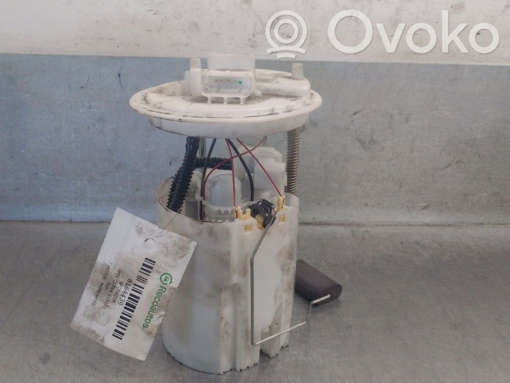 Opel Corsa E Degalų siurblys (degalų bake) 