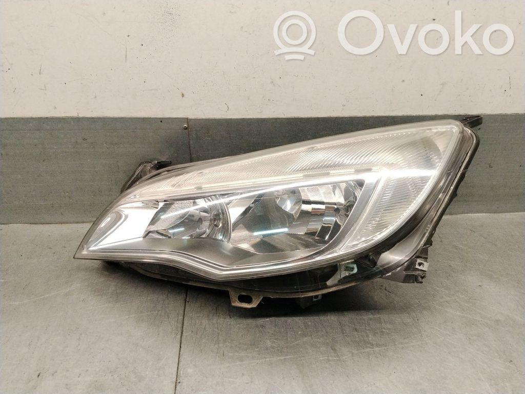 Opel Astra H Передняя фара