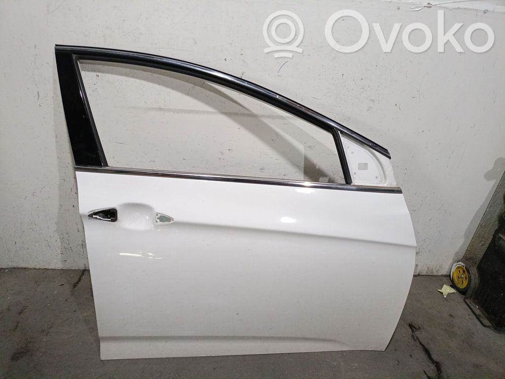 Hyundai i40 Etuovi 