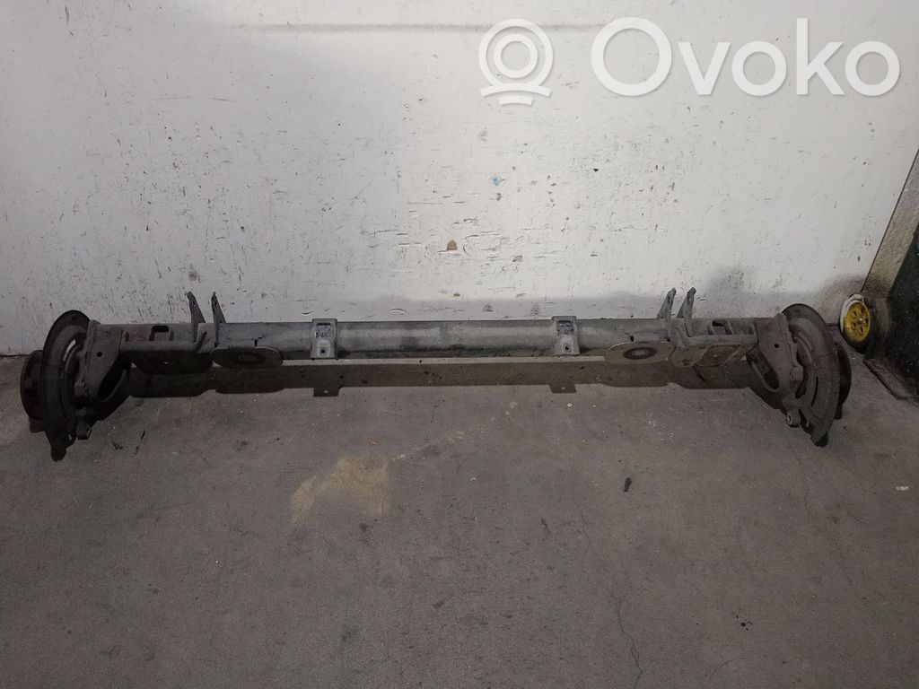 Renault Master III Belka osi tylnej z reduktorem 
