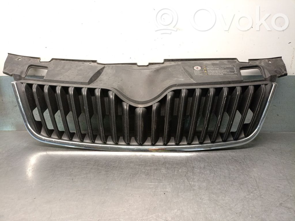 Skoda Fabia Mk2 (5J) Kühlergrill 
