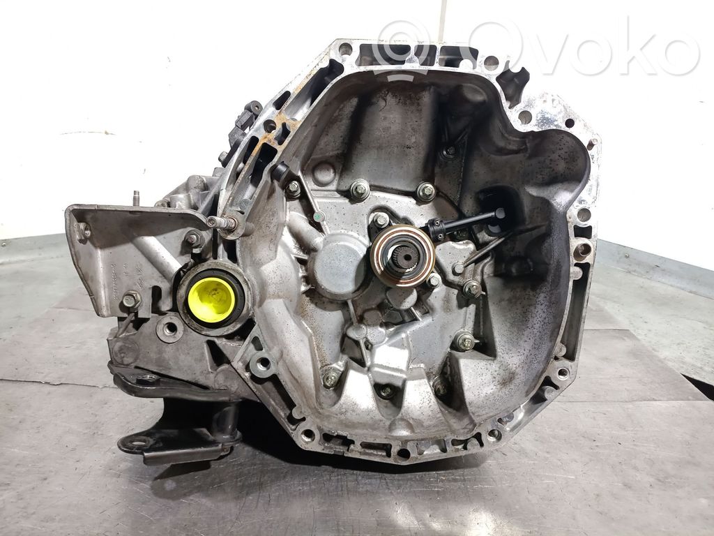 Nissan Note (E12) Boîte de vitesses manuelle à 5 vitesses 