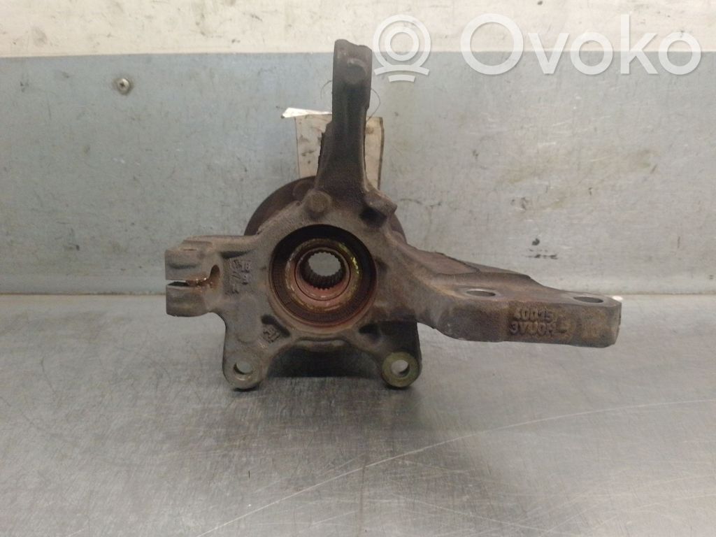 Nissan Note (E12) Achsschenkel vorne