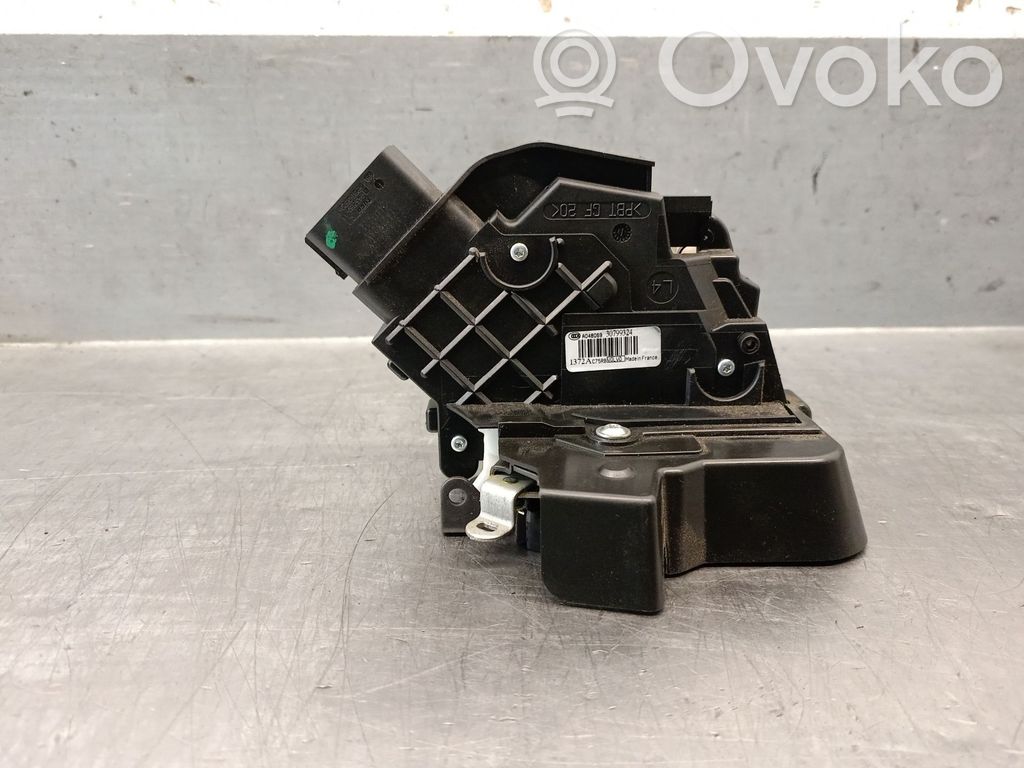Volvo XC60 Takaoven lukko 