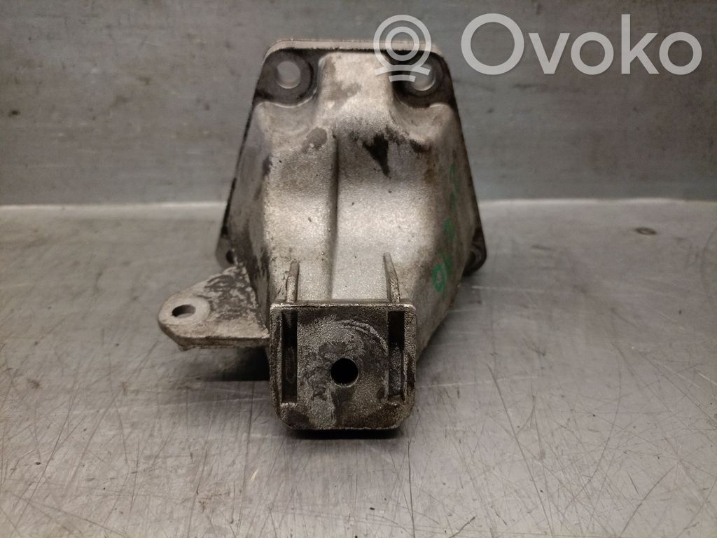 Audi A6 S6 C5 4B Wspornik / Mocowanie silnika 