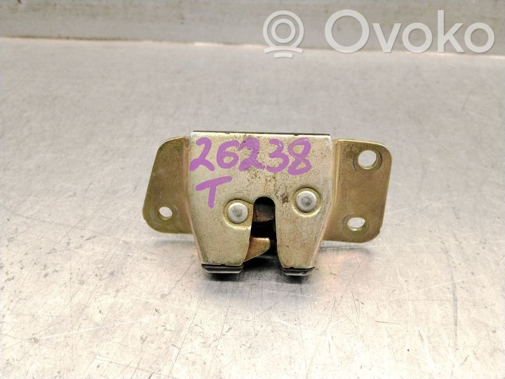 Mitsubishi Space Runner Tailgate lock latch 