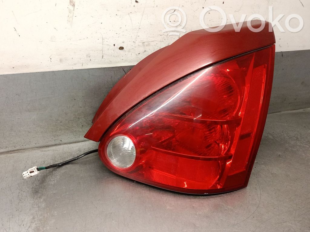 Nissan Maxima A34 Feux arrière / postérieurs 