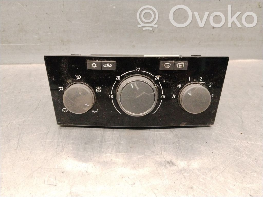 Opel Zafira B Panel klimatyzacji 