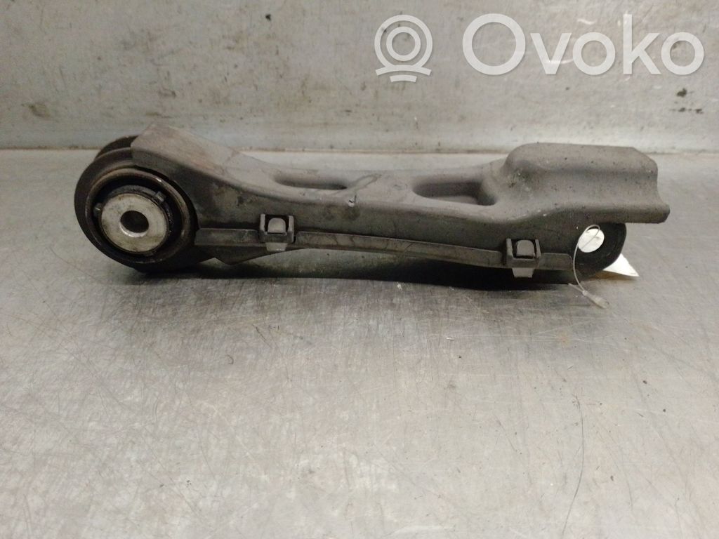 Infiniti QX30 Brazo de suspensión trasero