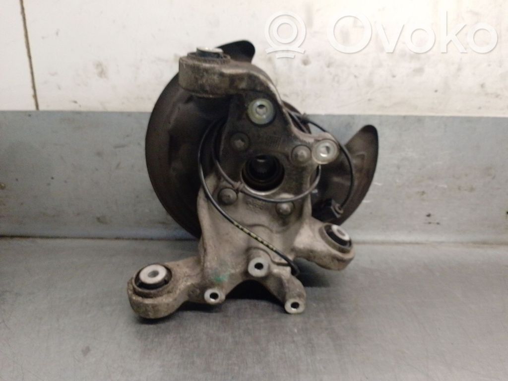 Infiniti QX30 Aizmugurē riteņa rumbas vārpstas šarnīrs (stupica, capfa) 