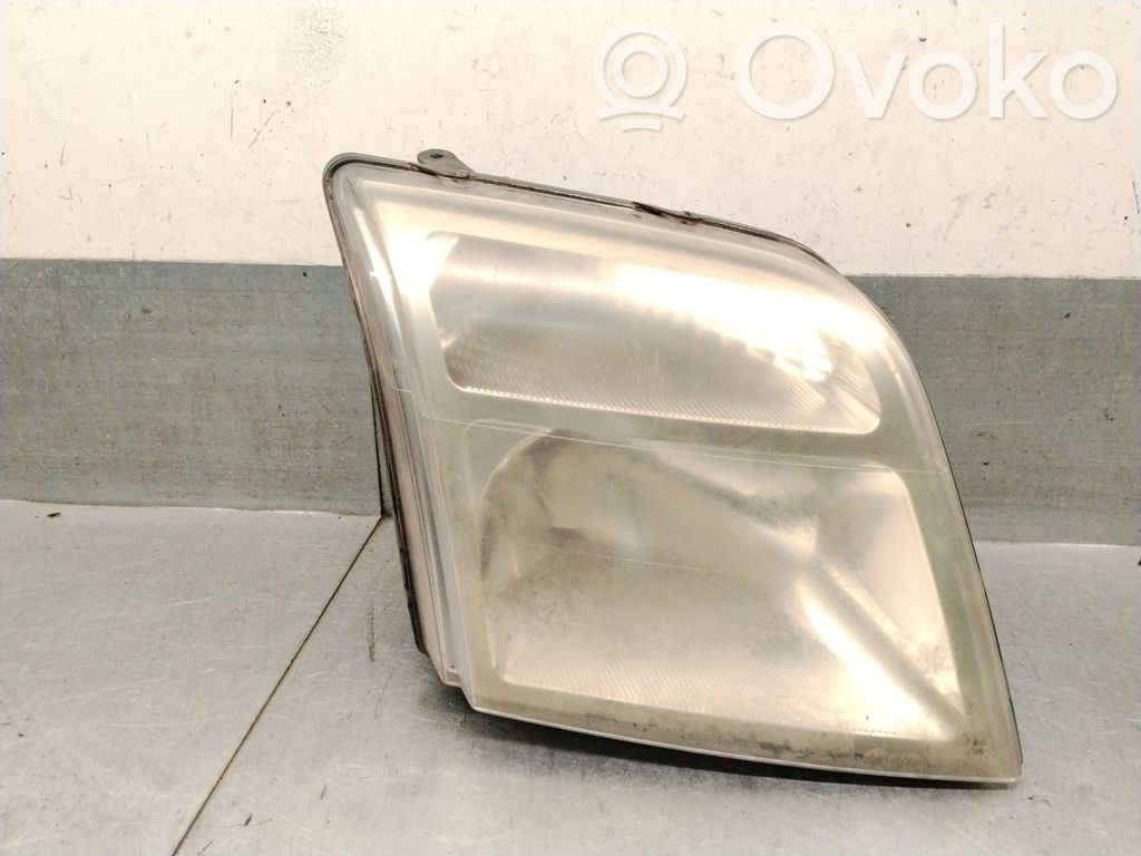 Ford Transit Etu-/Ajovalo