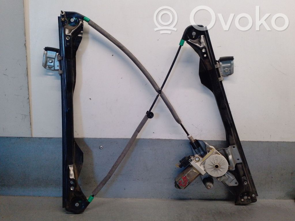 Ford Focus Front door manual window regulator 