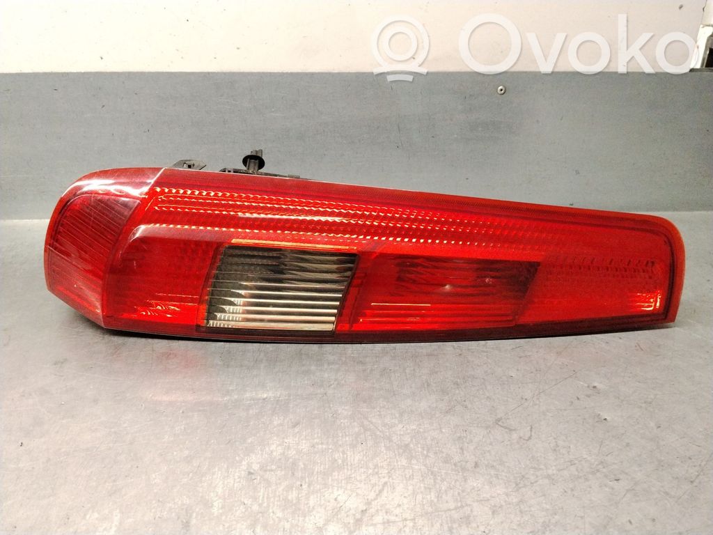 Ford Fiesta Luz trasera/de freno