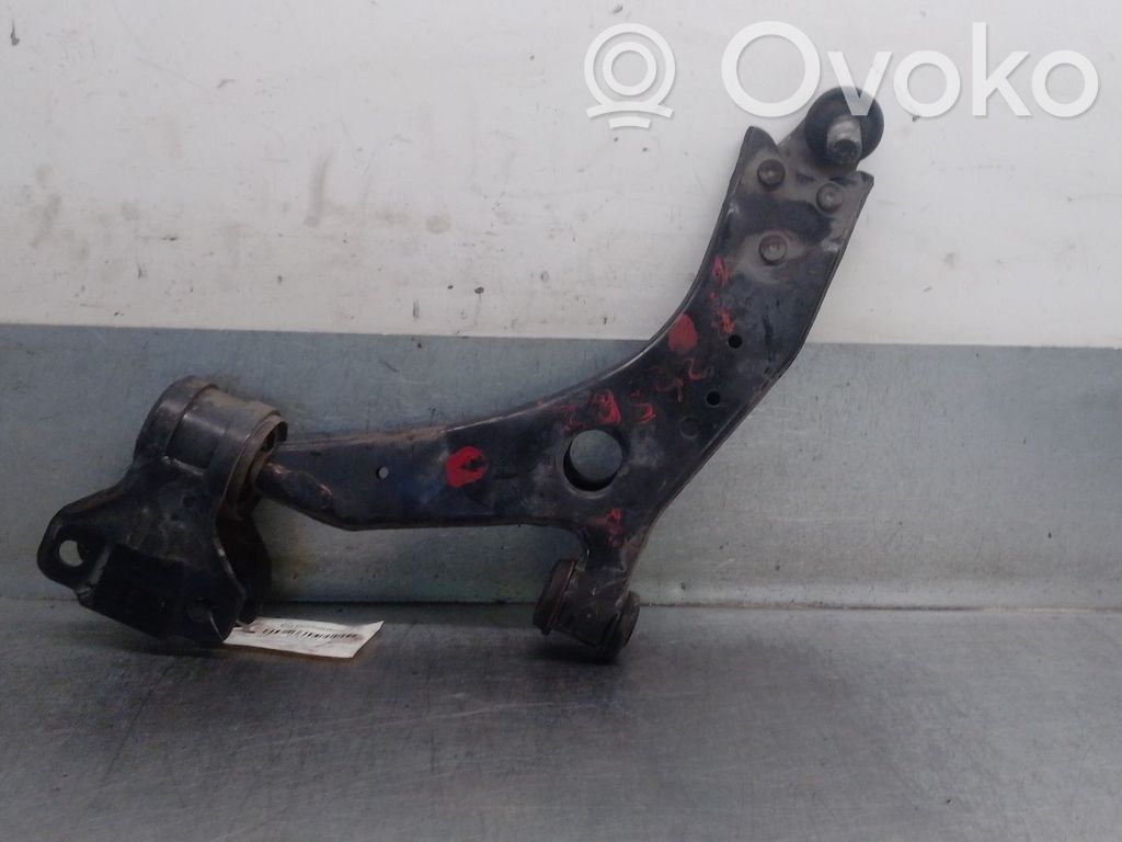 Volvo V40 Basculă față 