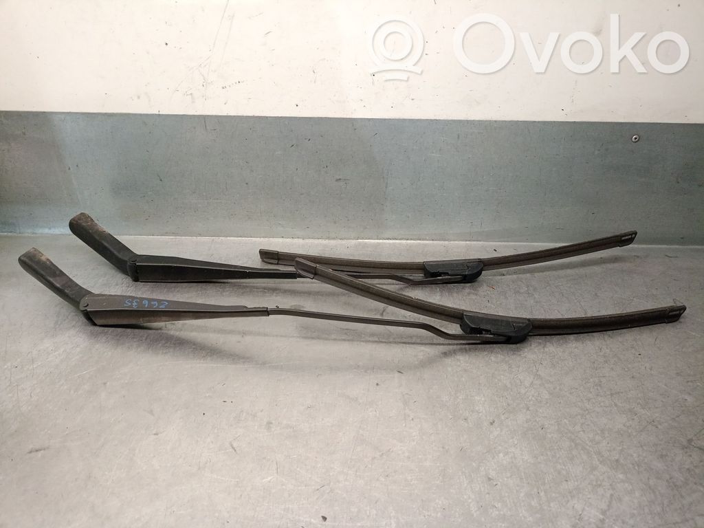 Ford Mondeo Mk III Wischerarm vorne