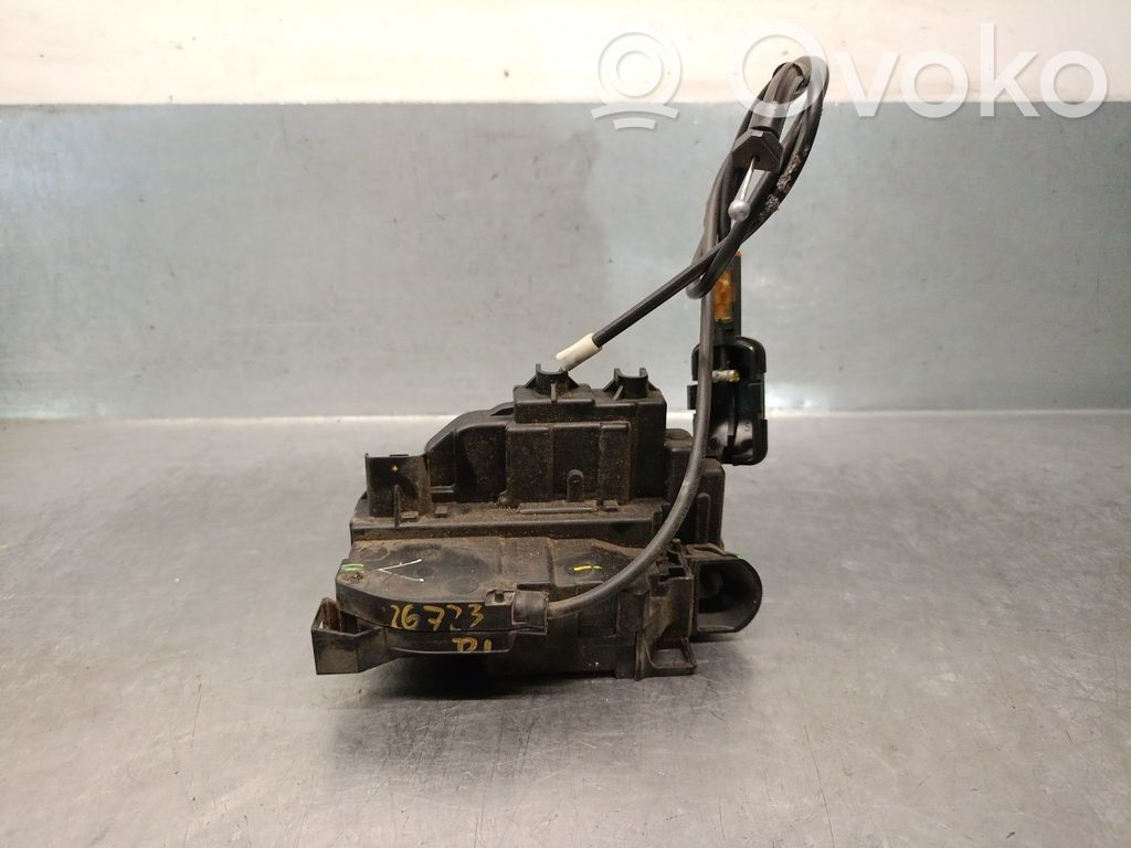 Renault Modus Front door lock 