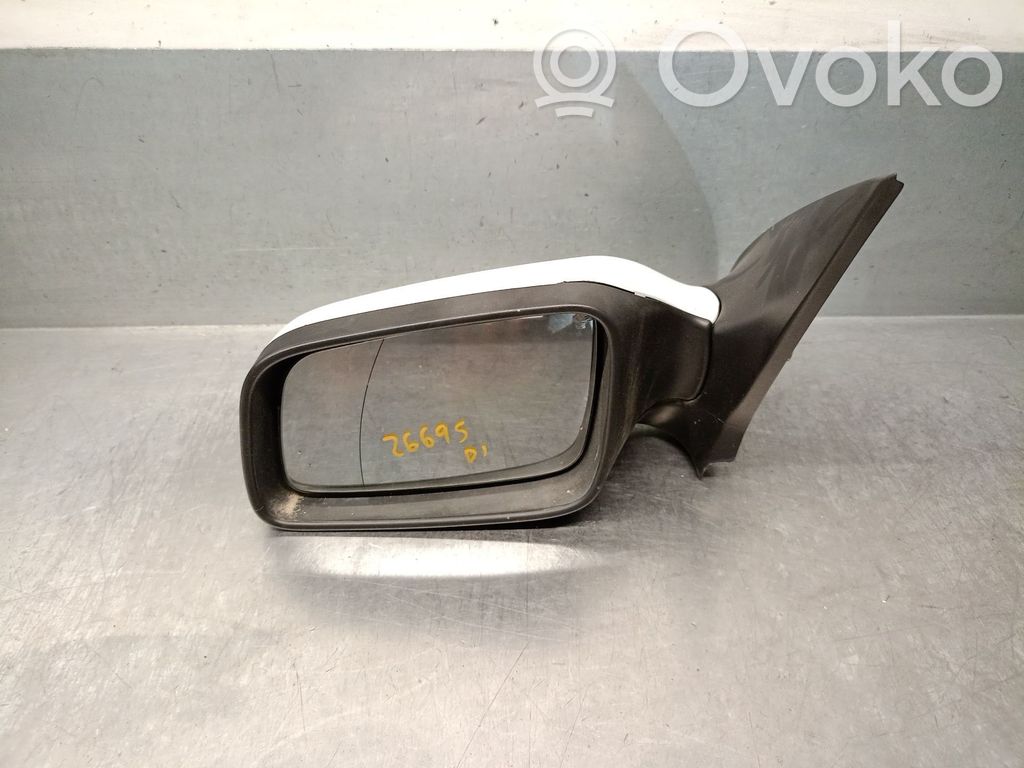 Opel Astra G Front door electric wing mirror