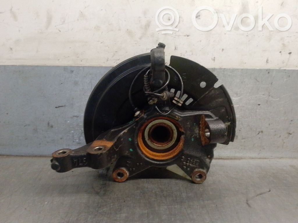 Renault Clio V Achsschenkel vorne 