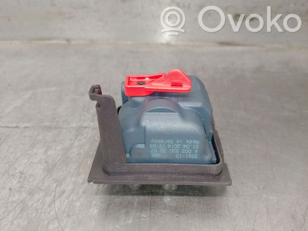 Mercedes-Benz A W176 Bouchon de réservoir essence