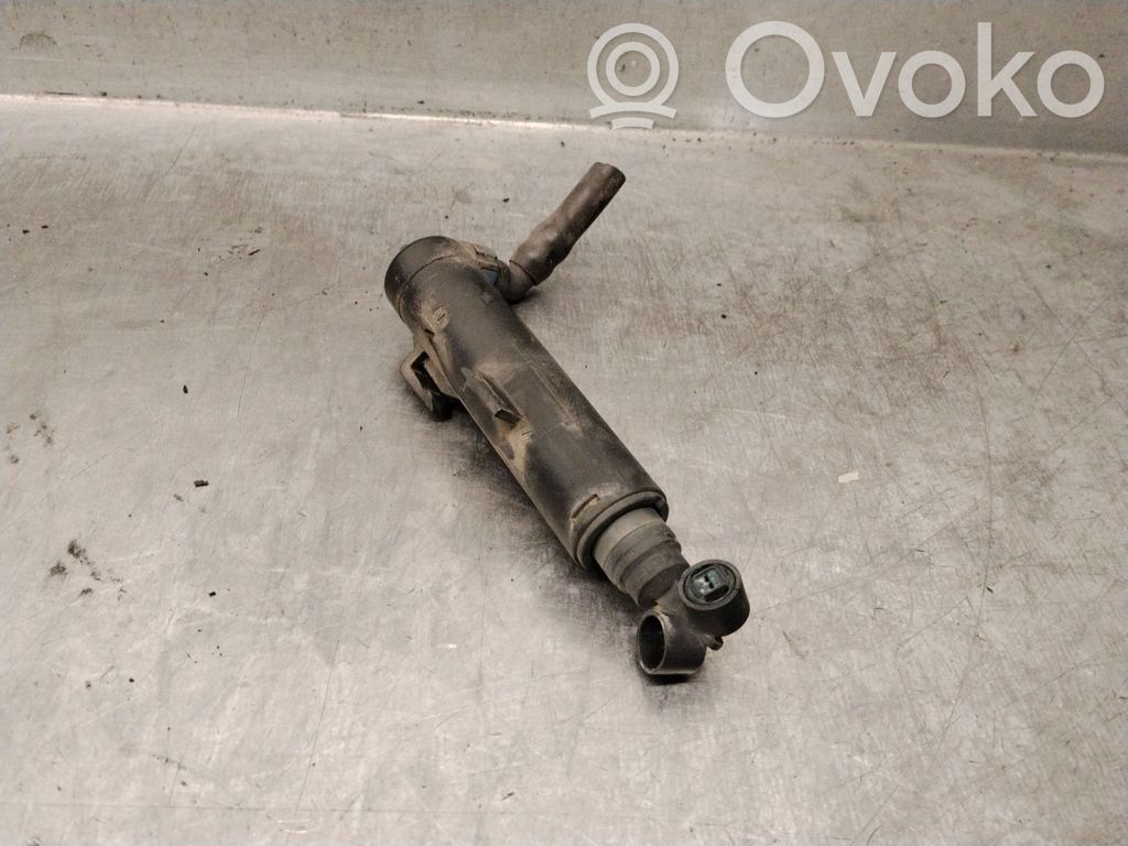 Audi A1 Ajovalonpesimen pesusuutin 