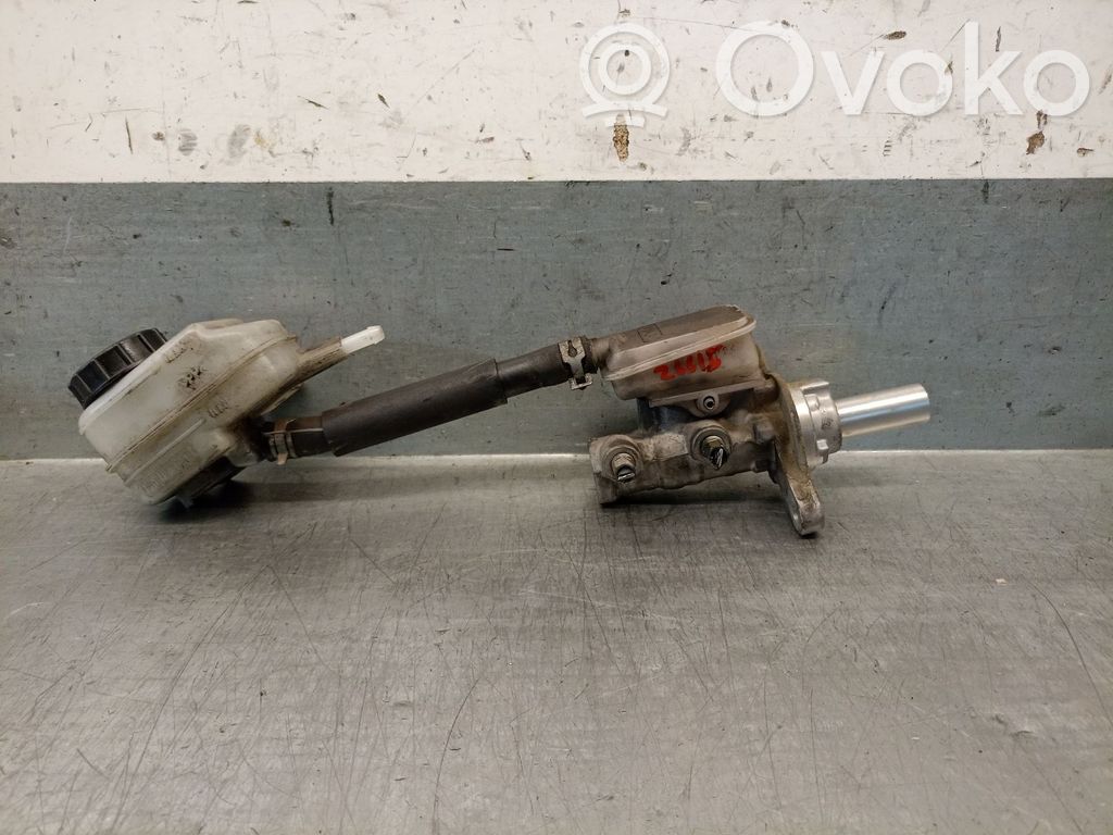 Mazda CX-7 Brake booster