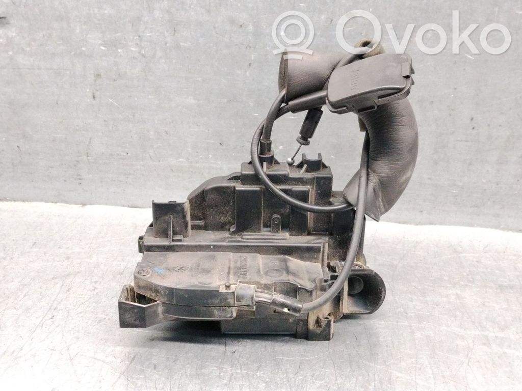 Renault Megane III Front door lock 