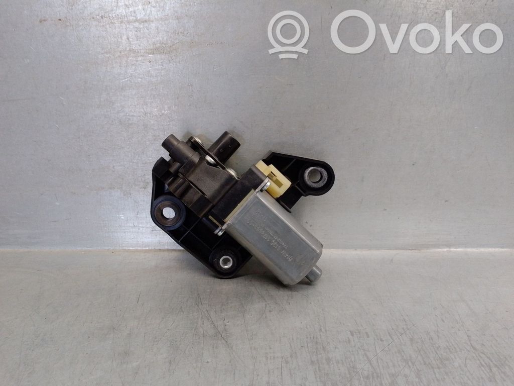 BMW 7 F01 F02 F03 F04 Takaoven ikkunan nostomoottori