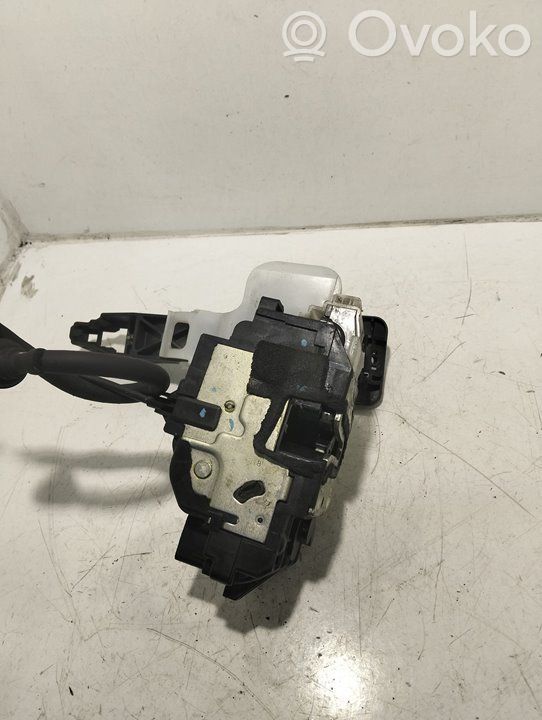 Cerradura de puerta delantera   SINREF