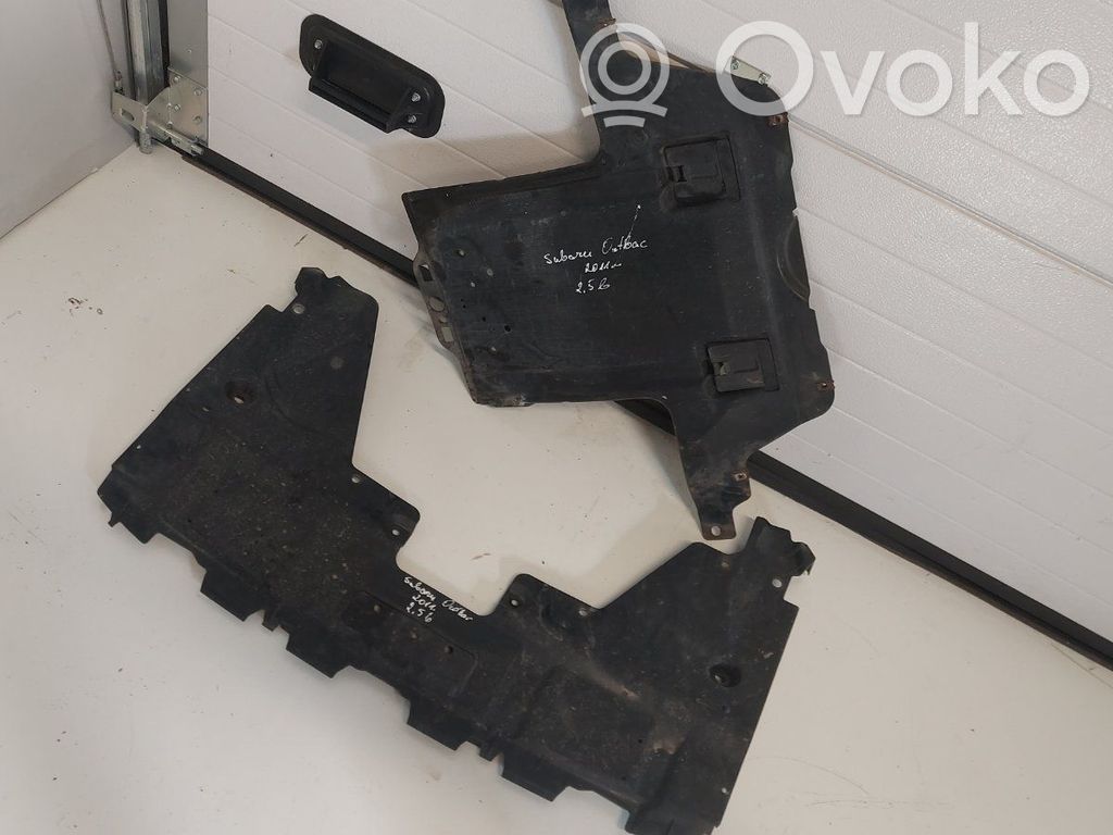 Cache de protection sous moteur
