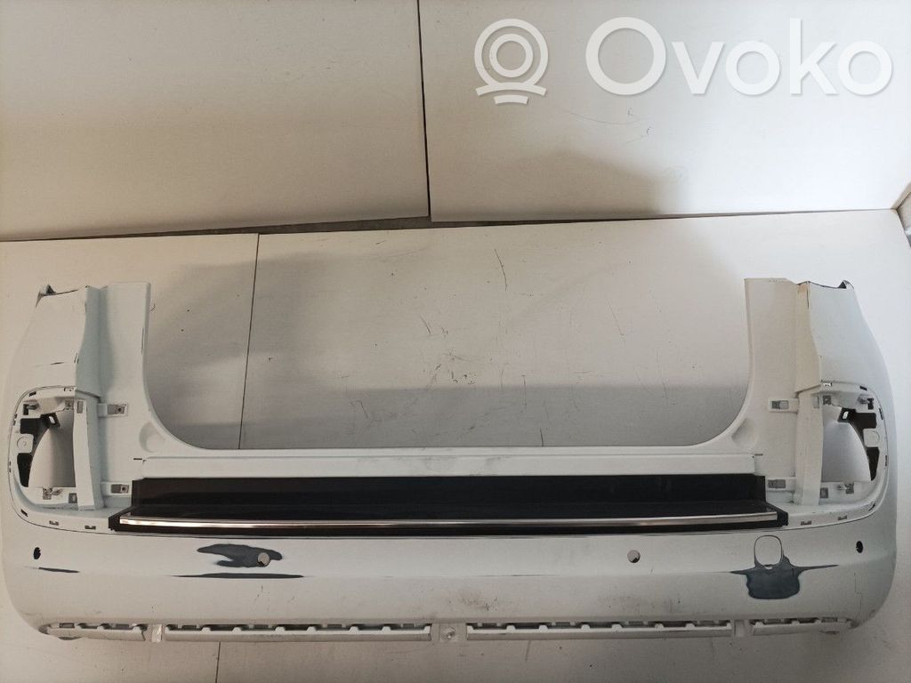 Fiat 500L Parachoques delantero 