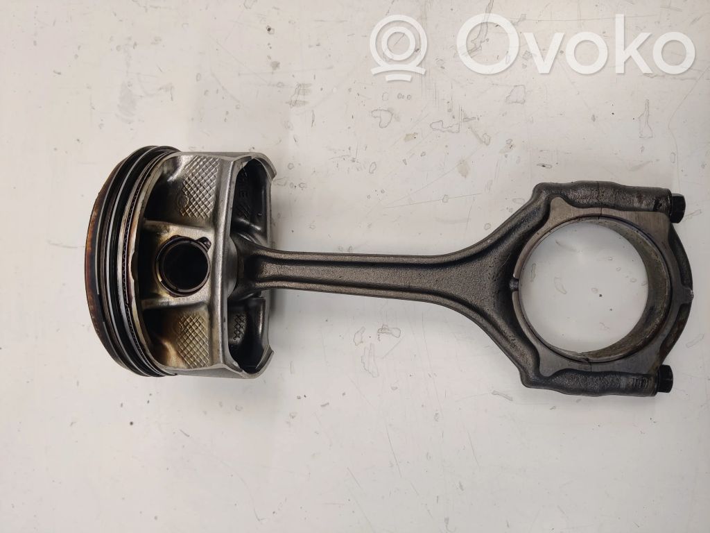 Chrysler Pacifica Piston with connecting rod 