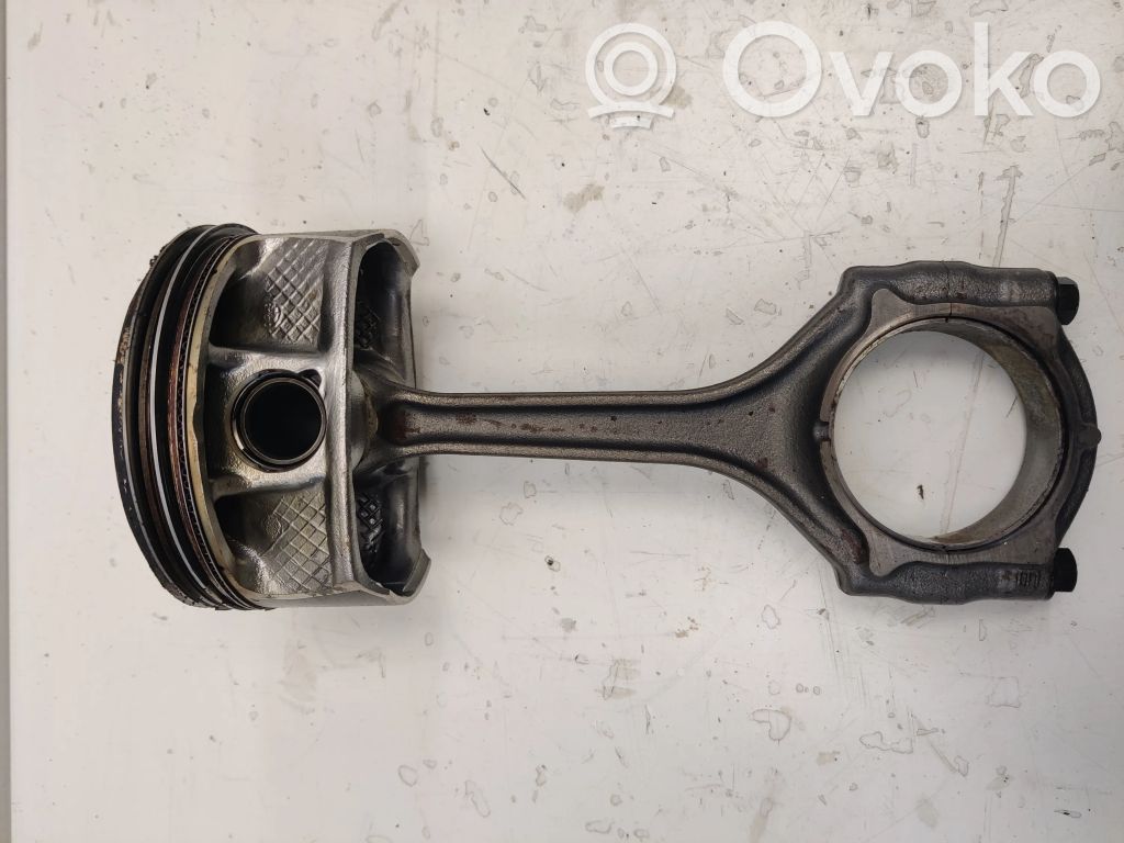 Chrysler Pacifica Piston with connecting rod 