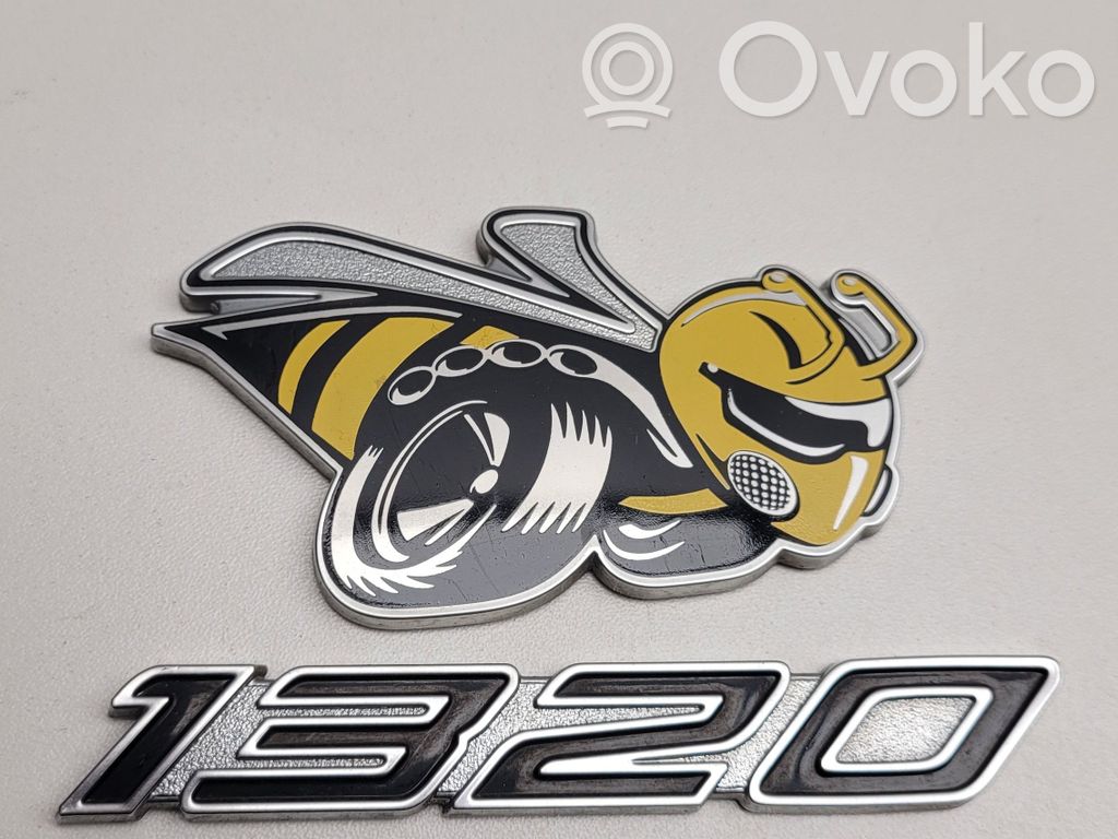 Dodge Challenger Litery / Emblematy na błotnik przedni 
