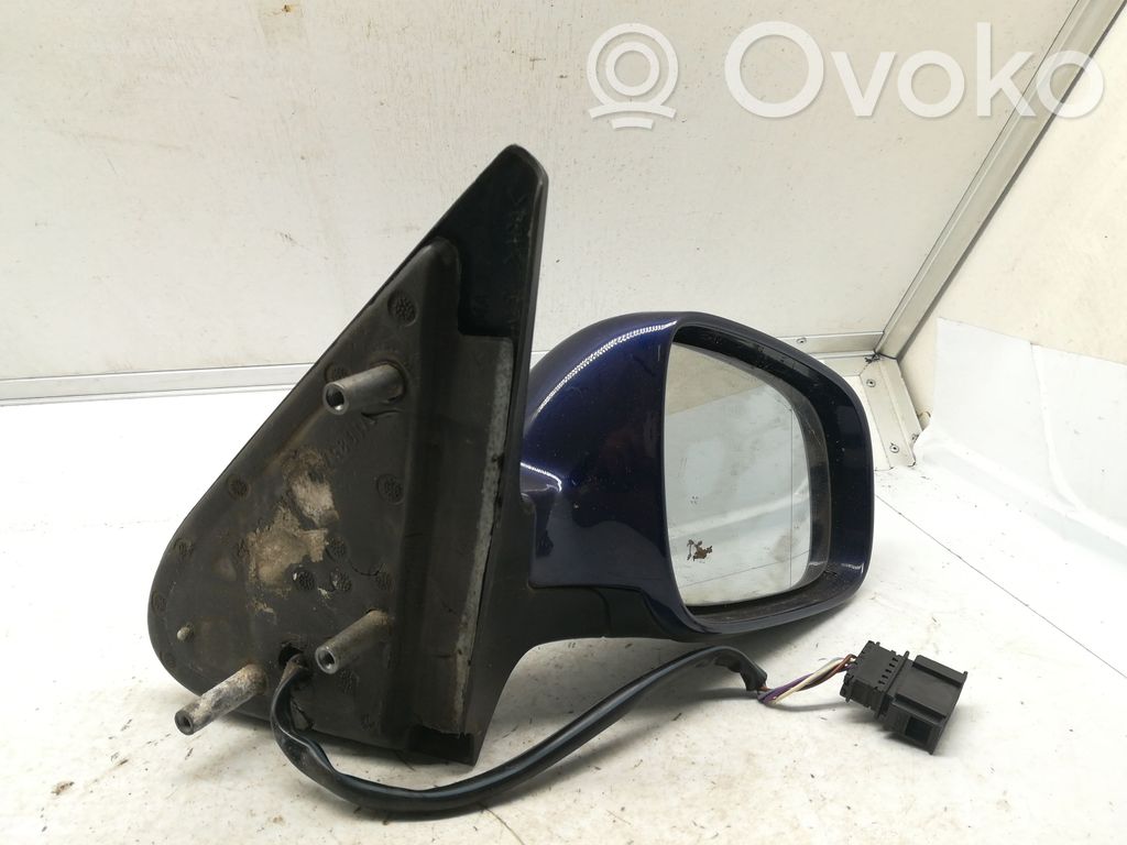 Elektryczne lusterko boczne drzwi przednich   010640
