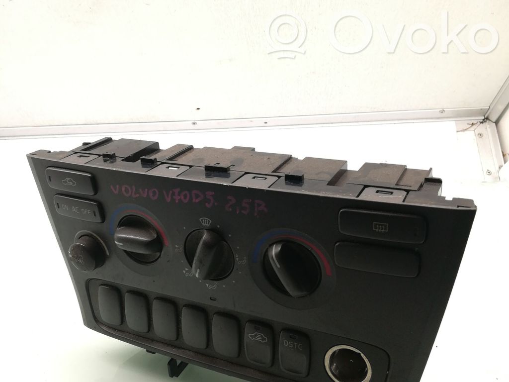 Climate control unit   9452367