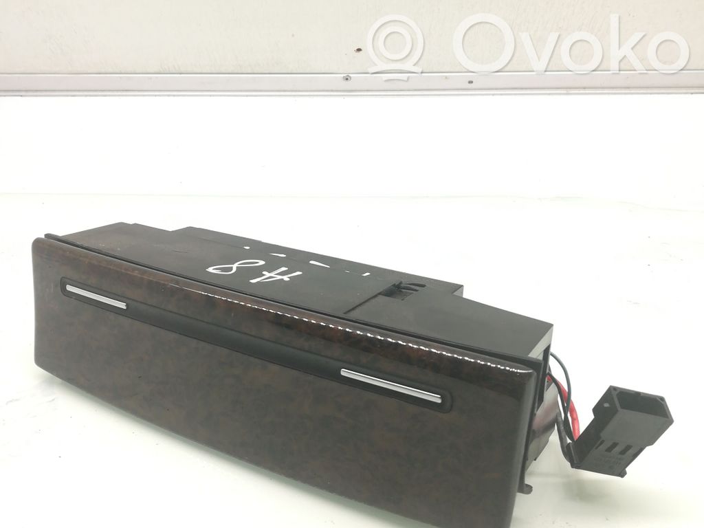Glove box   4E0857951C,312780100