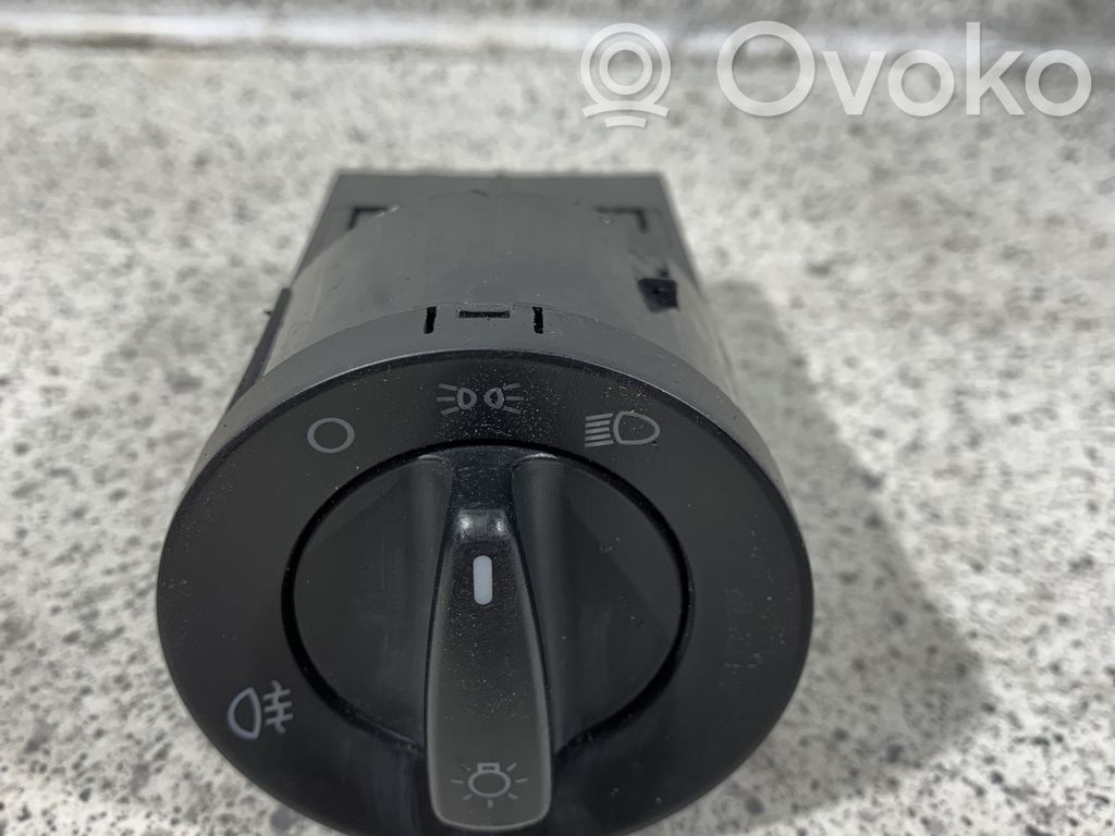 Light switch   BK73B0941531B