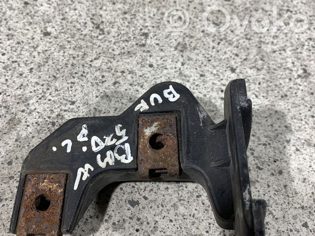 BMW 5 E39 Front bumper mounting bracket 