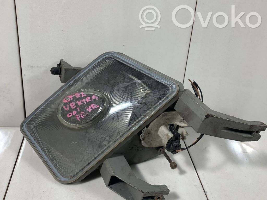Opel Vectra C Miglas lukturis priekšā 