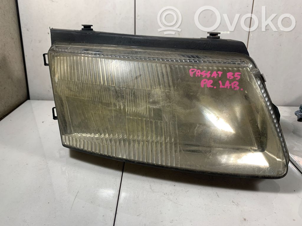 Volkswagen PASSAT B5.5 Lampa przednia 