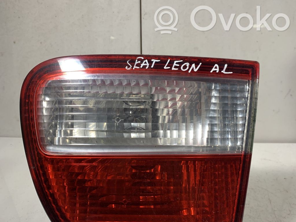 Seat Leon (1P) Takaluukun takavalot 