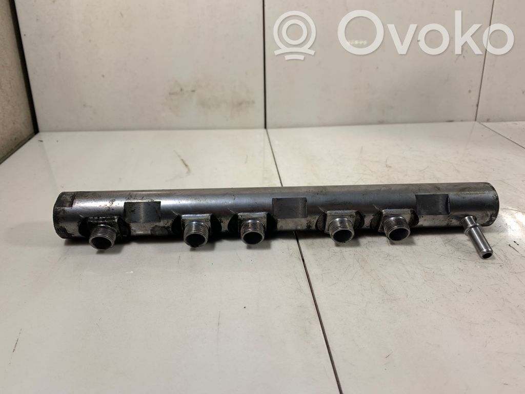 BMW 1 E81 E87 Fuel main line pipe 