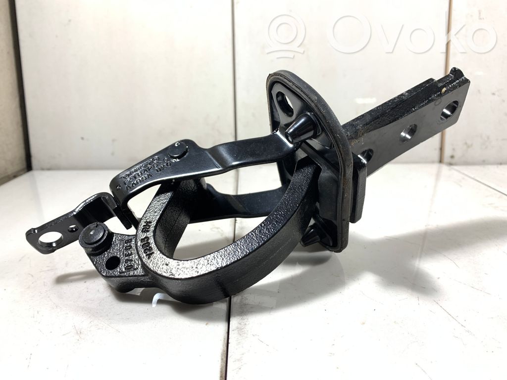 Volvo V70 Tailgate/trunk/boot hinge 